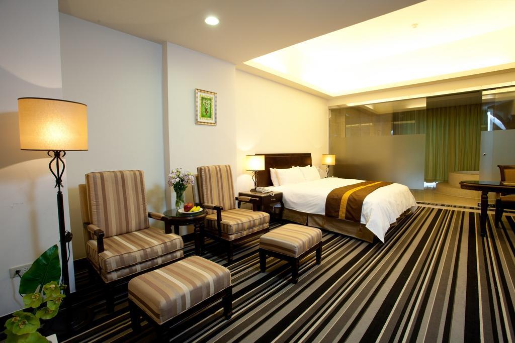 Les Hotel Tainan Exteriör bild
