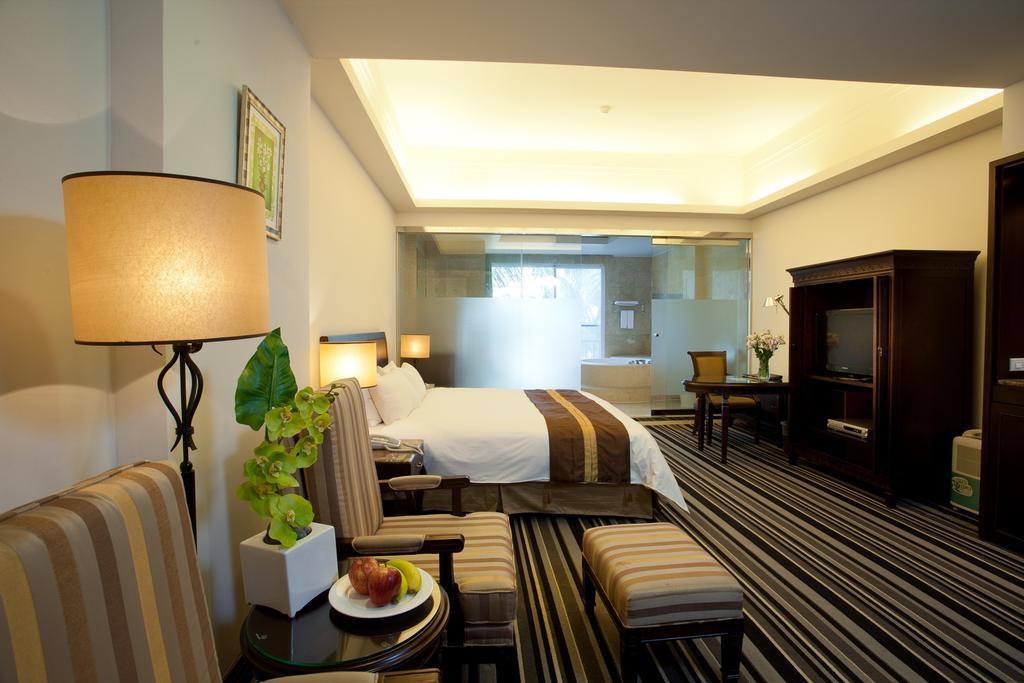 Les Hotel Tainan Exteriör bild